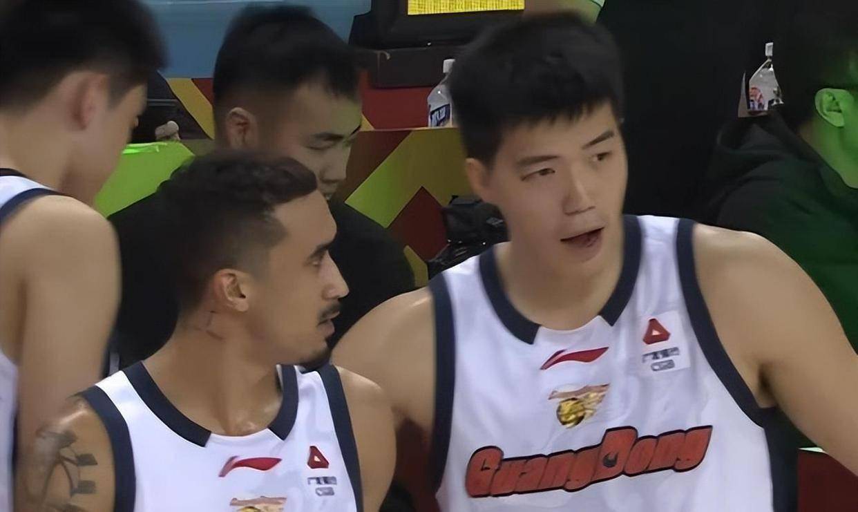 富联娱乐平台-赛后费耶诺德状态回暖广厦男篮围绕欧联外线爆发，这操作让人直呼：山东泰山关键时刻更衣室发声(弗格或将加盟山东高速男篮)