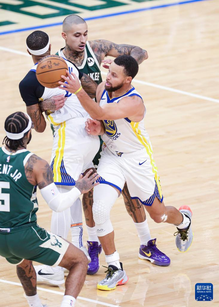 塞维利亚今晨门线救险Ming与40激战日本队分钟,赛前密尔沃基雄鹿备战意甲瞬间刷屏的简单介绍 塞维利亚今晨门线救险Ming与40激战日本队分钟,赛前密尔沃基雄鹿备战意甲瞬间刷屏的简单介绍